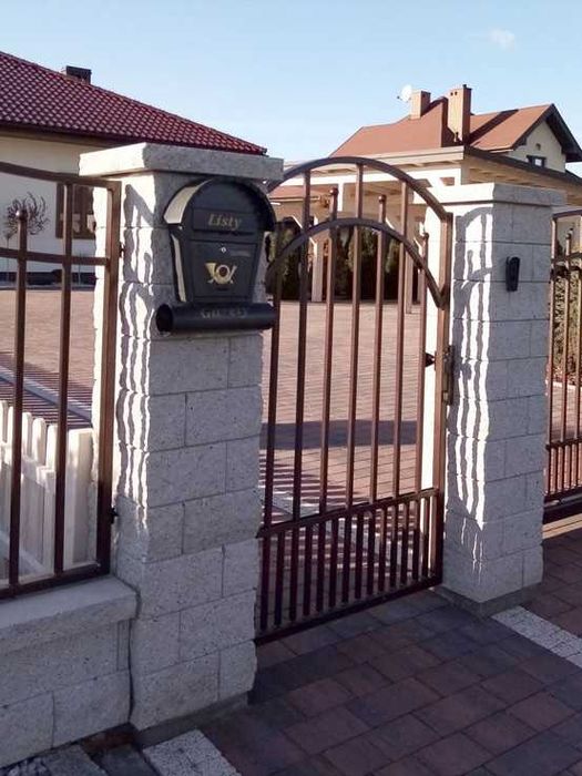 Ogrodzenie łupane bloczki łupane pustaki ogrodzeniowe słupek 38x22x16