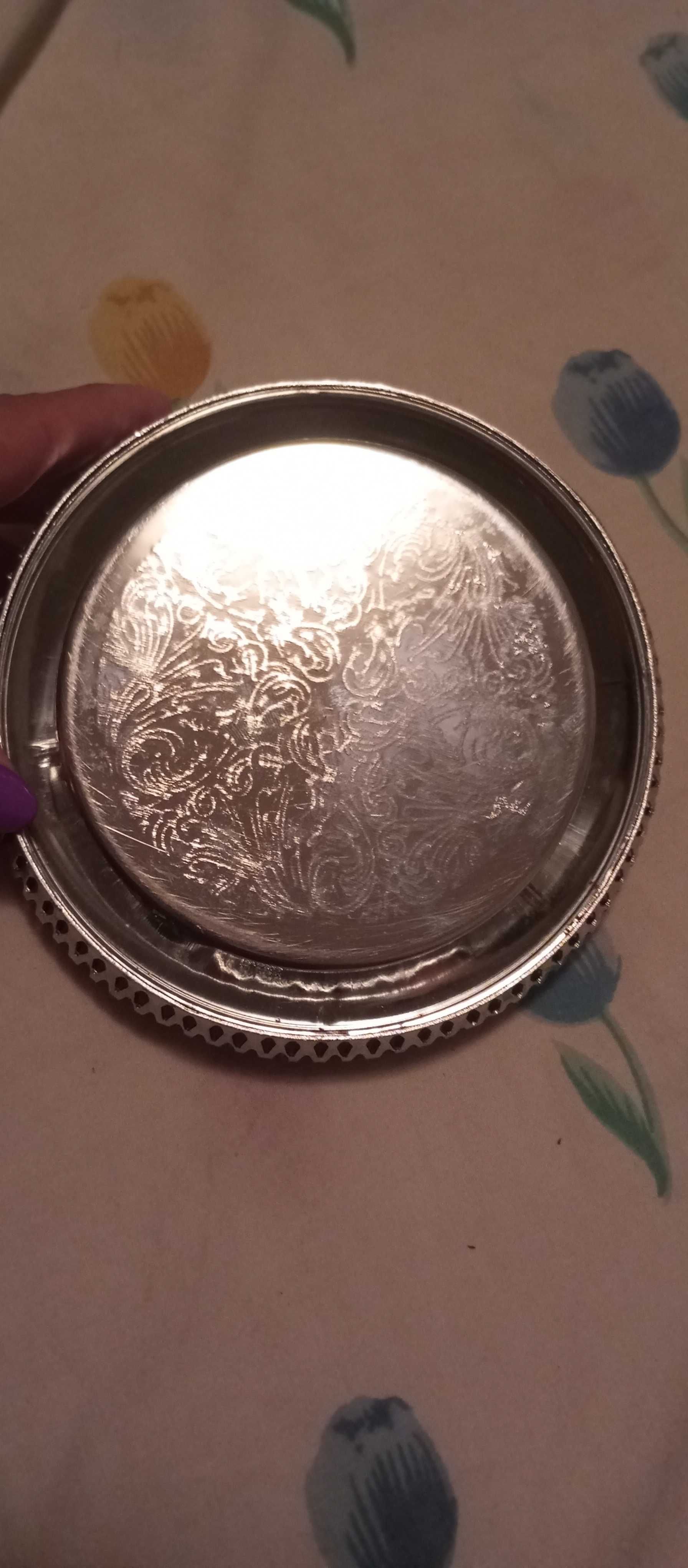 Tigela com detalhes