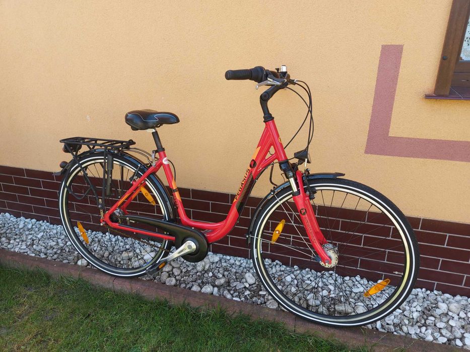 aluminiowy rower damski Pegasus Piazza amortyzator LED Nexus