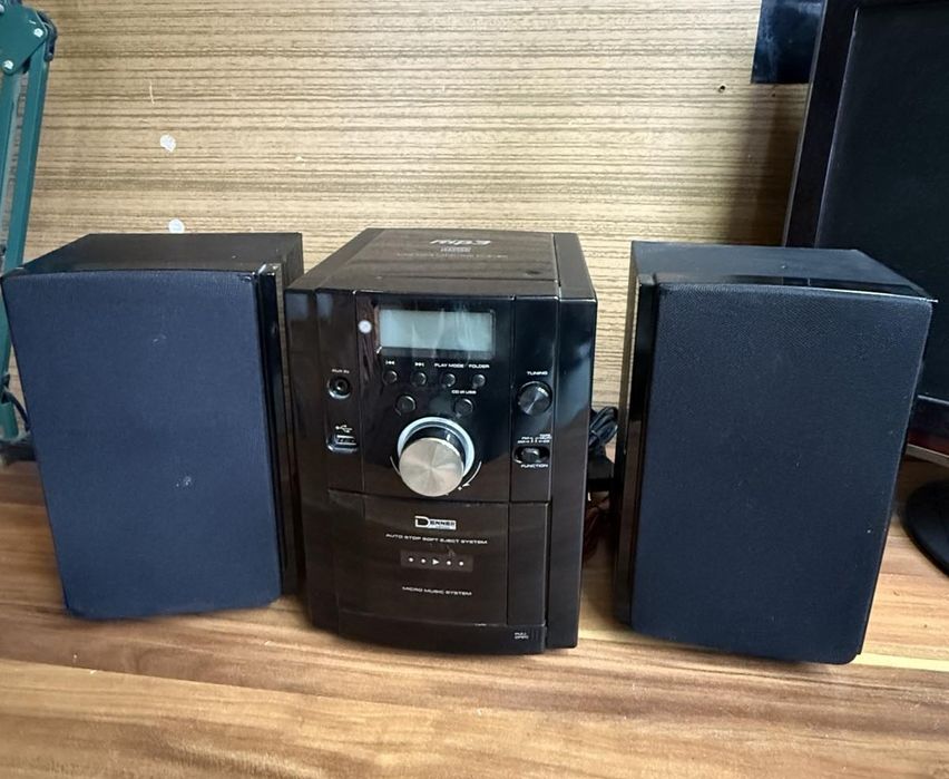 Музичний центр USB, CD, AUX