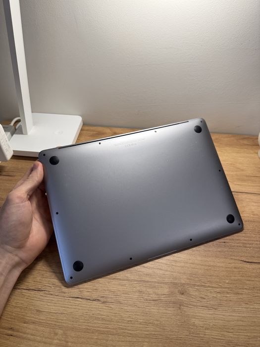 MacBook Air M1 8Gb 256Gb Space 81%