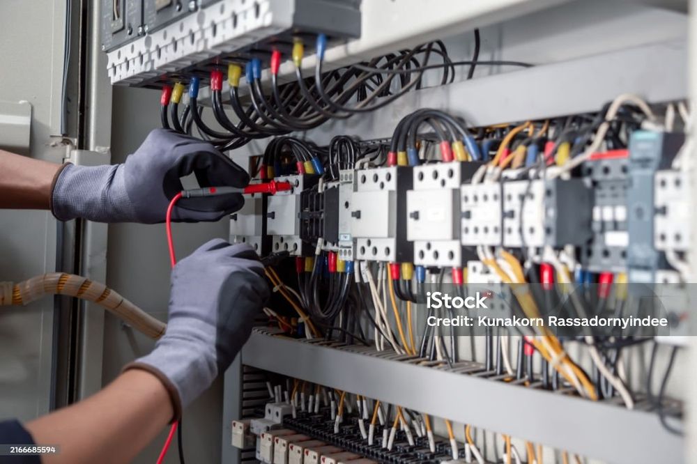 Электрик профессионал