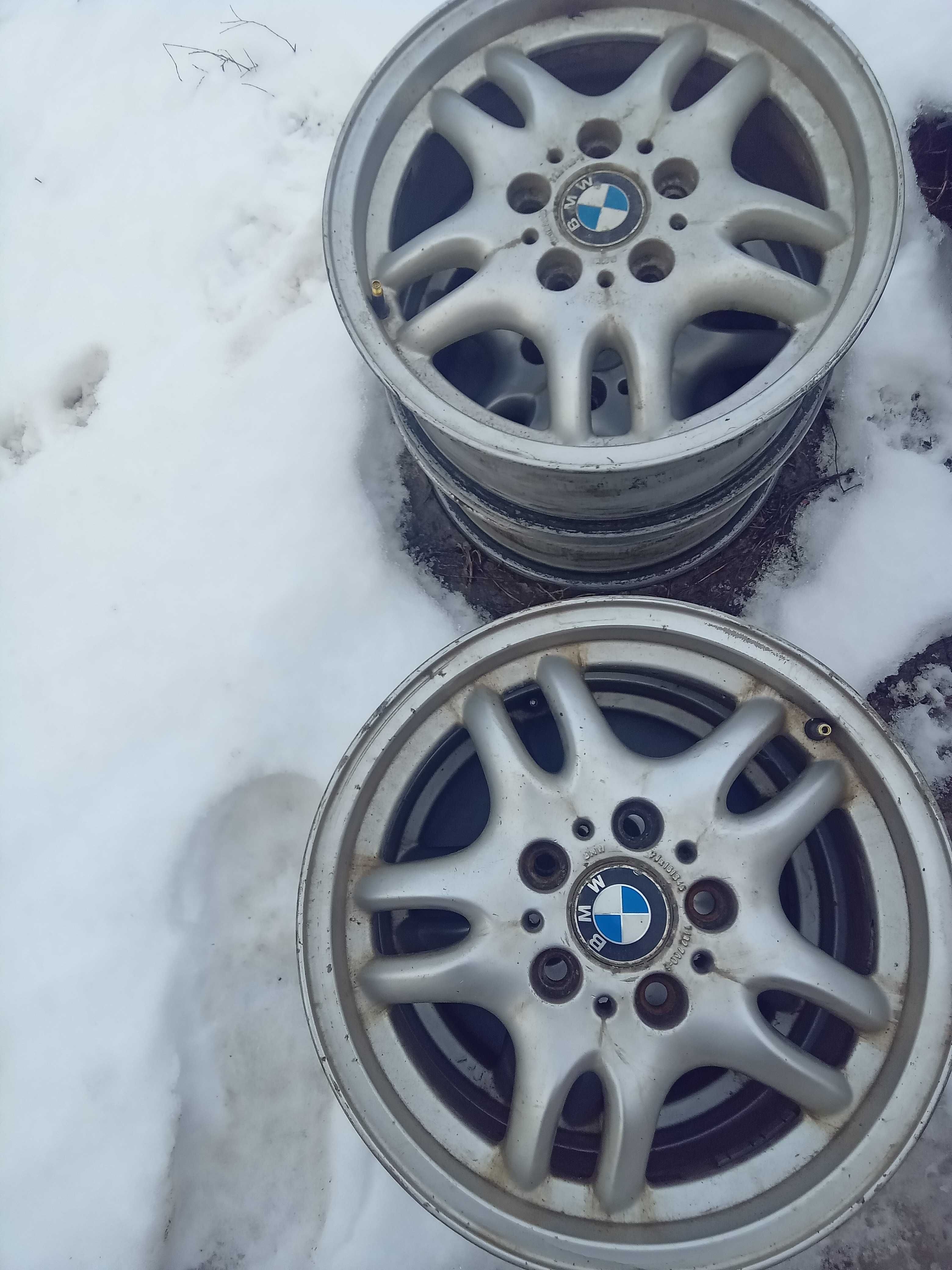 Продам диски R16 BMW E36