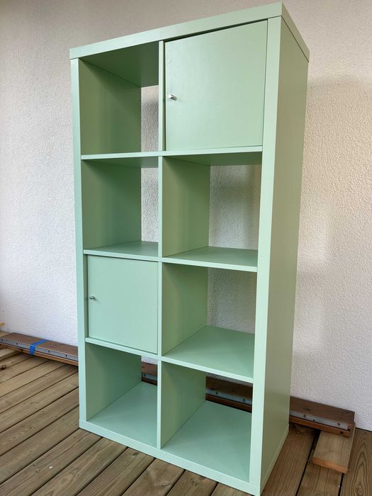 Regał miętowy z szafkami – 8 półek, stan bardzo dobry IKEA