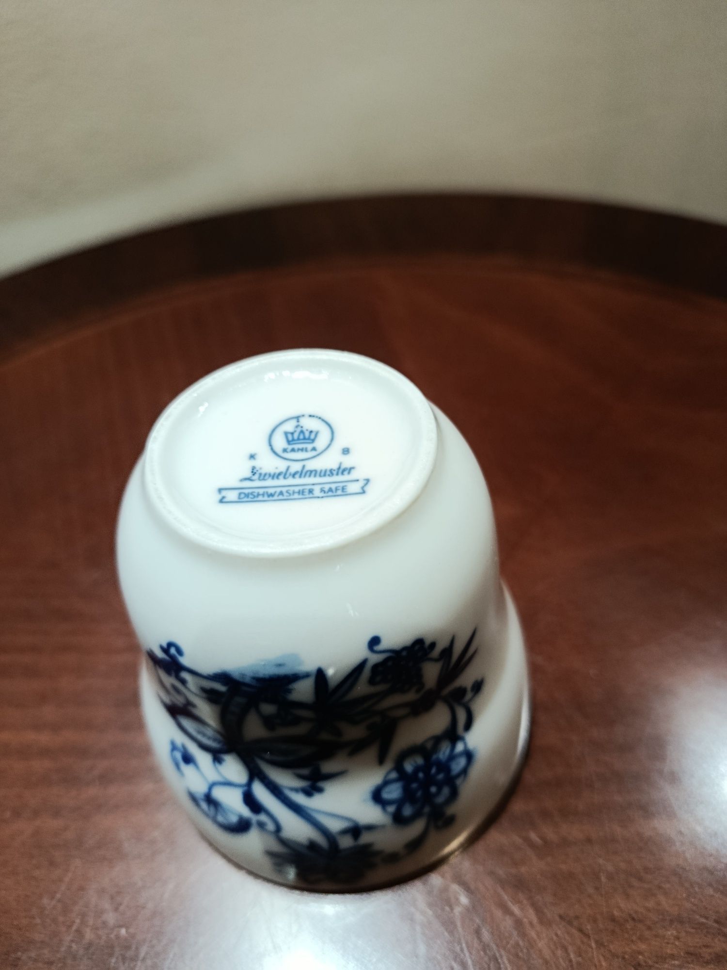 Śliczny stary kubek porcelana Kahla