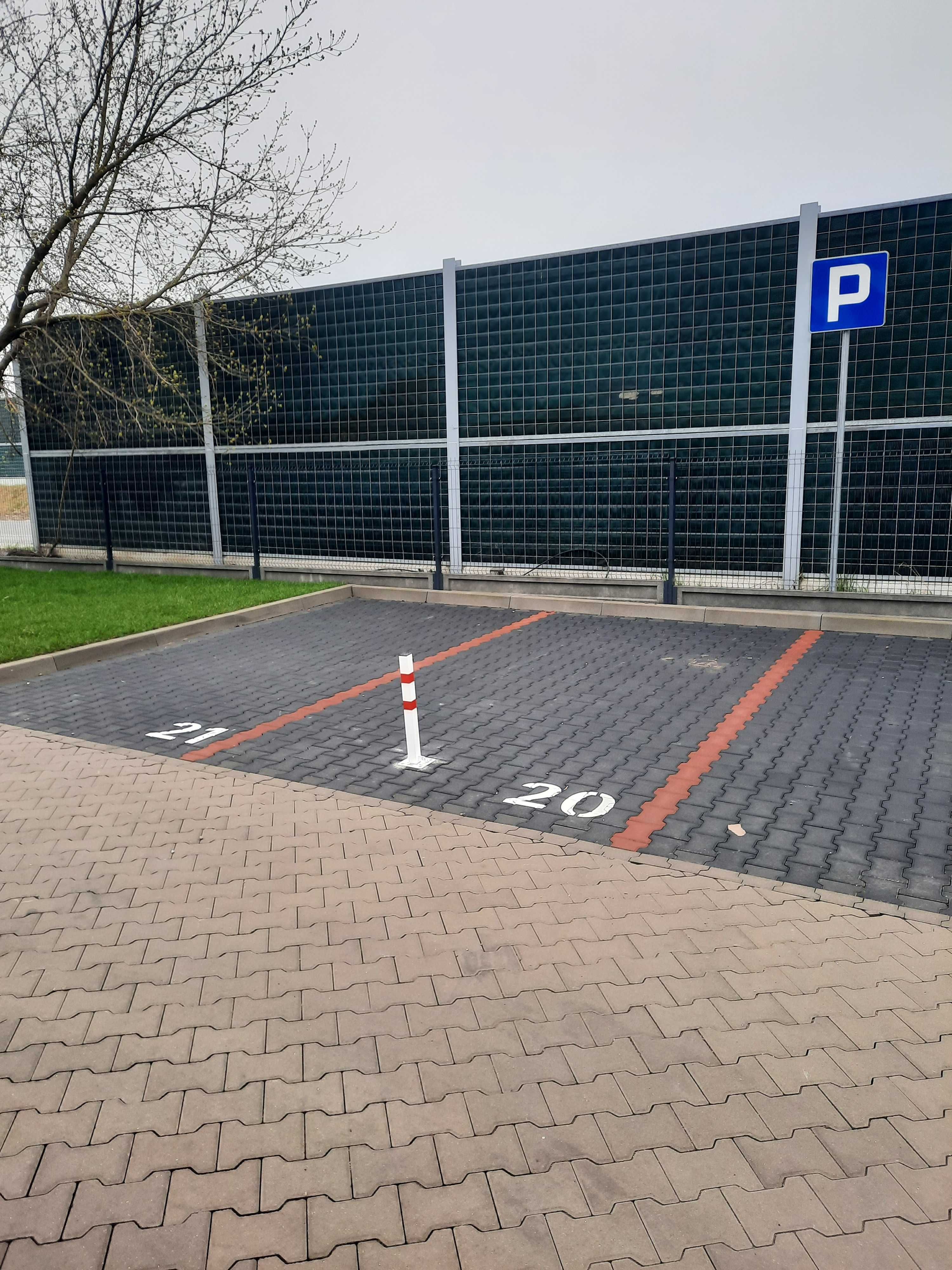 Miejsce parkingowe zewnętrzne