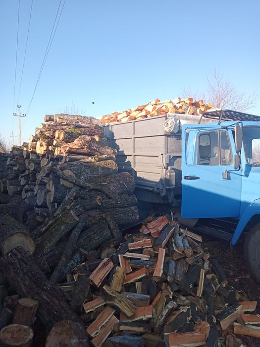 Продам дрова: сосна, береза дуб