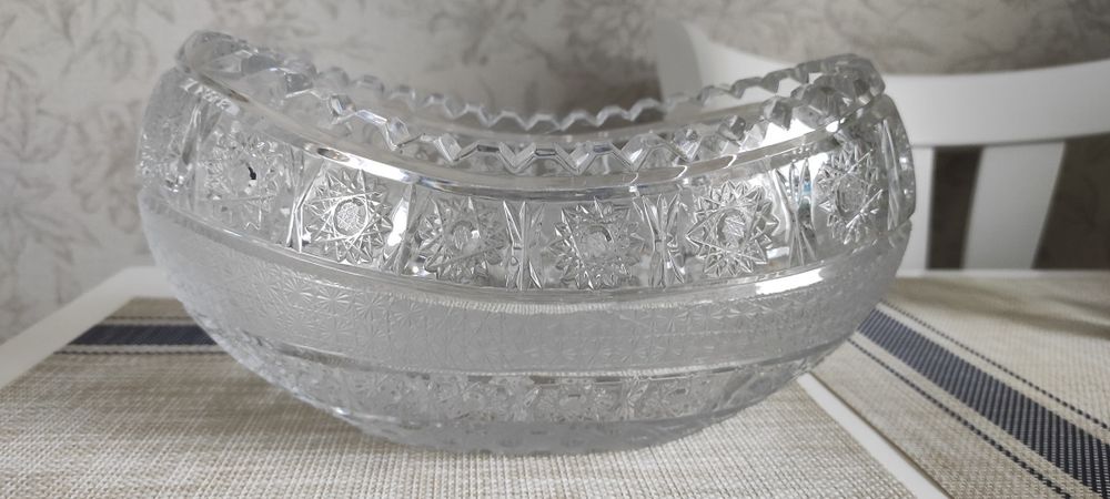 Стильна,велика кришталева лад,я