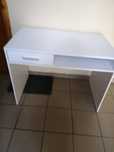 Biurko Biale wymiary 1m na szerokosc 60 cm