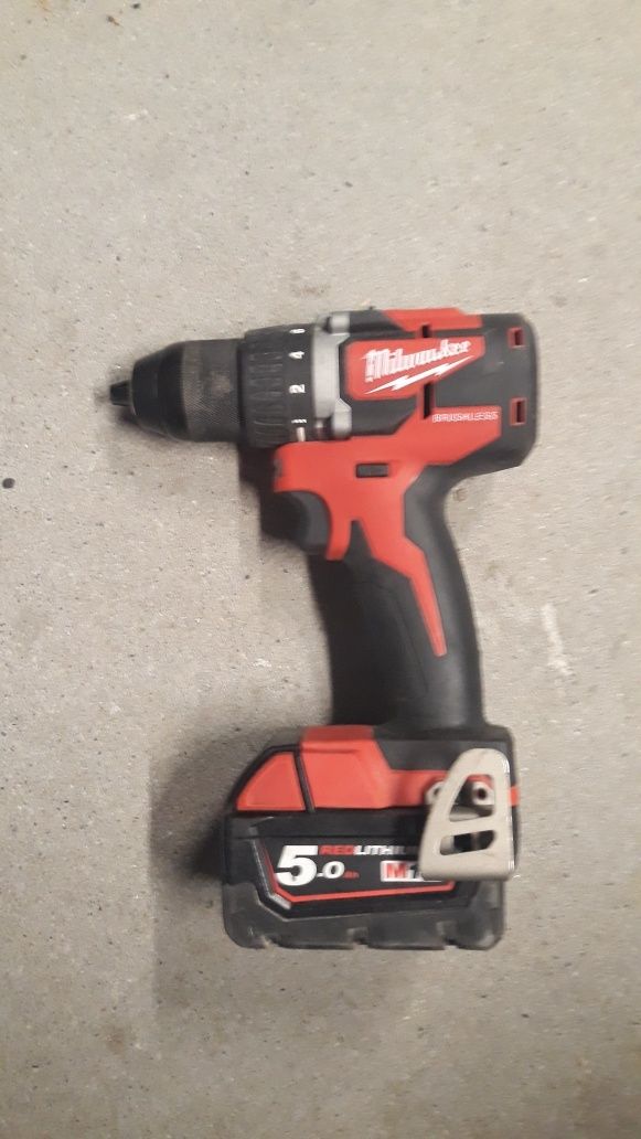 Wkrętarka Milwaukee M 18 CBLDD + aku 5,0 Ah