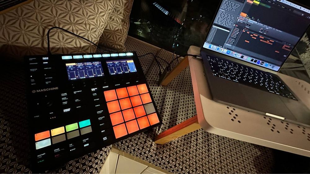 Native Instruments Maschine MK3 Production System