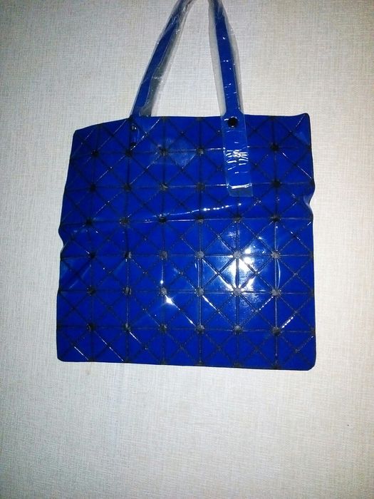 Новая лаковая сумка "Ромбы"