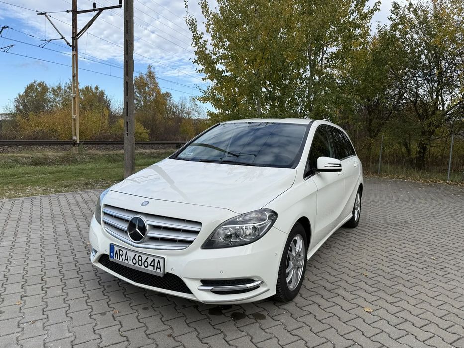Mercedes-Benz Klasa B Poliftowy Mercedes-Benz B klasa 180 CDI W246 2012