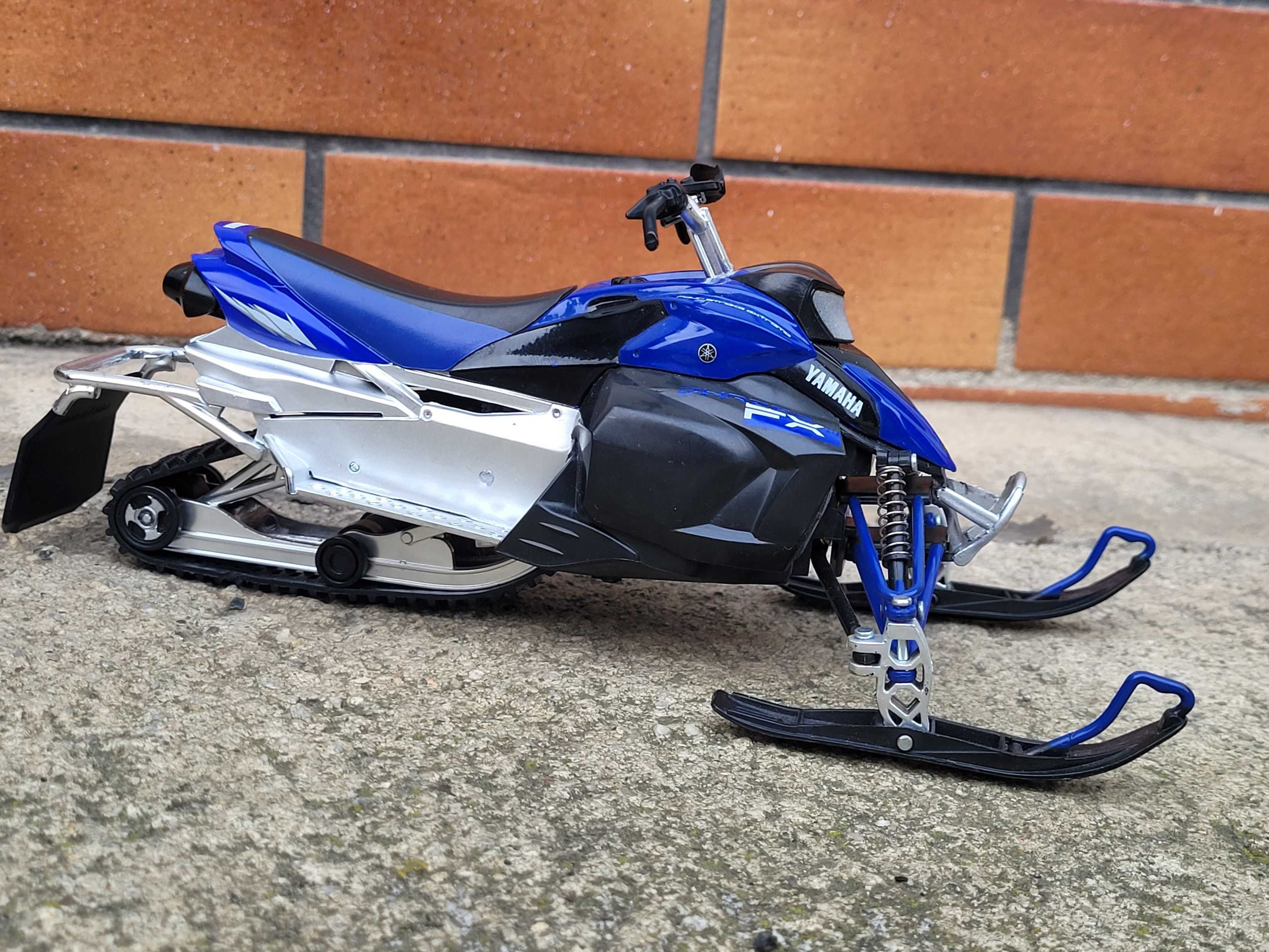 Model w skali Skuter śnieżny Yamaha Phazer 2007 bardzo wielki