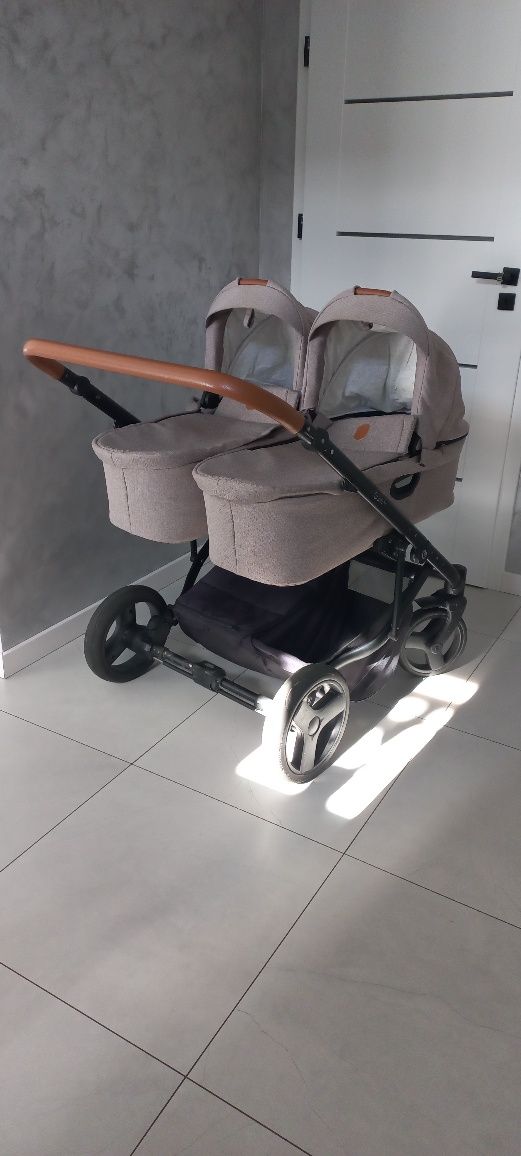 Wózek 2w1 bliźniaczy, Rok po roku Jedo Duo