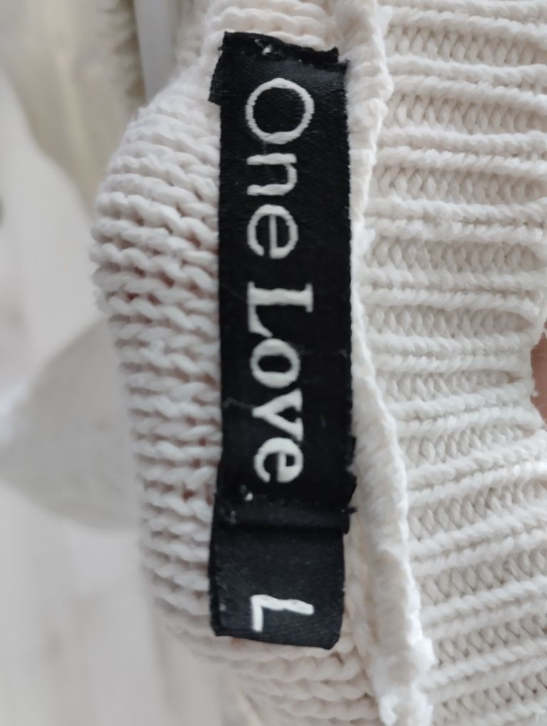 Sweterek sweter damski kremowo biały ecru retro splot L