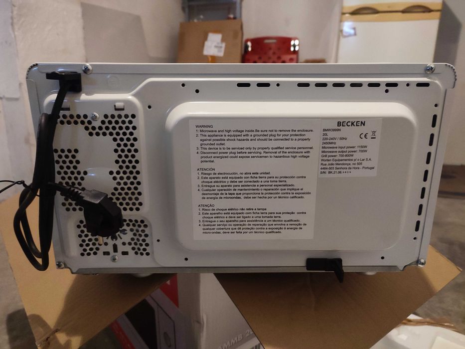 Micro-ondas Becken bmw3999n