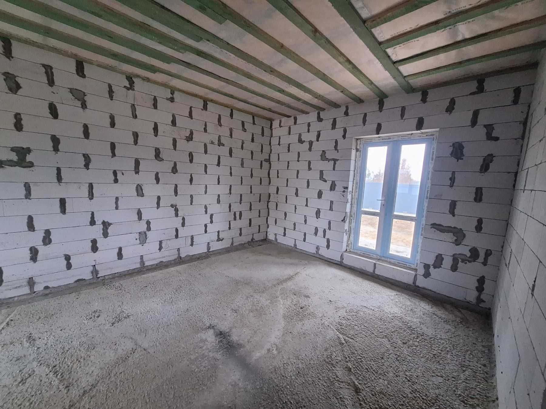 Продам новий 1 но поверховий будинок 95м2 на ділянці 6 сот гарне місце