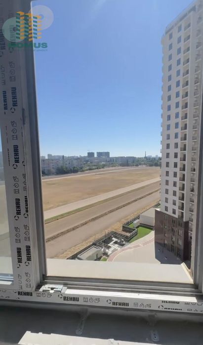 Продам 2 комн ЖК 60 Жемчужина! в Кадорр Сити на Краснова