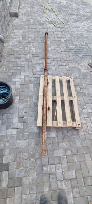 Леса, подпорка для лесов строительная