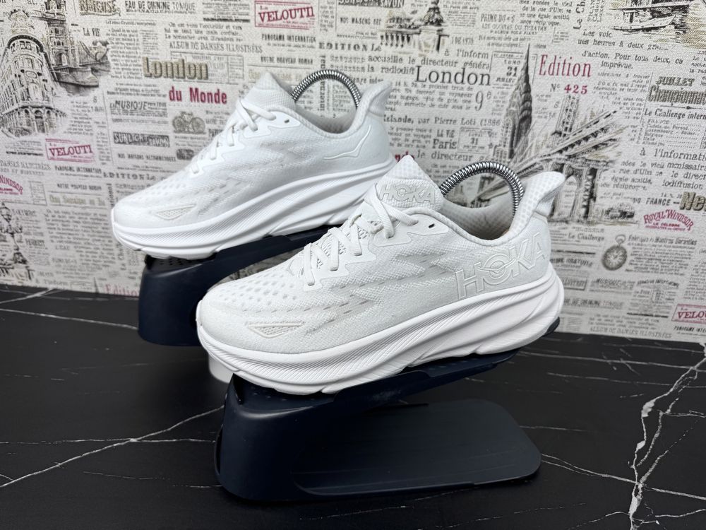 Оригінал ! Кросівки Hoka One One Clifton 9 Розмір 40