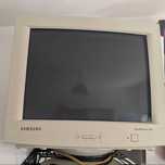 CRT Monitor Samsung SyncMaster 750s 15"
