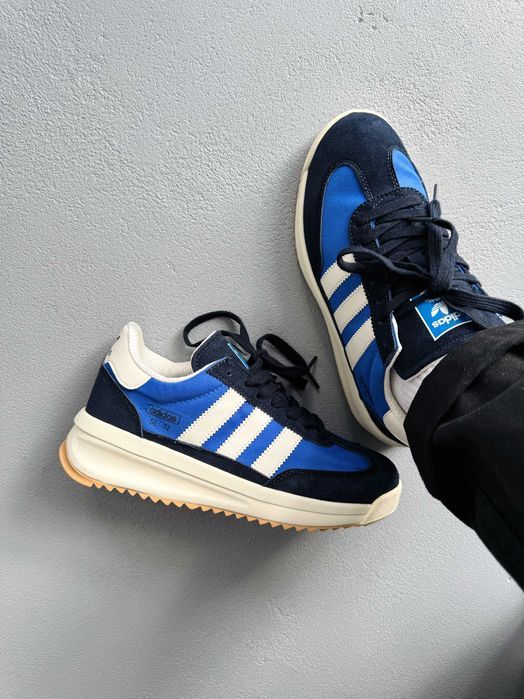 Мужские кроссовки Adidas SL 72 RTN Black/Blue/White. 40-45