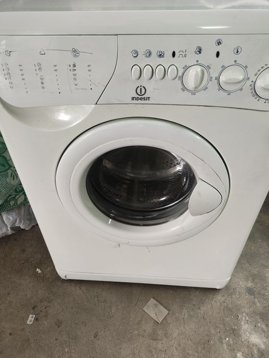 Стиральная машинка Индезит