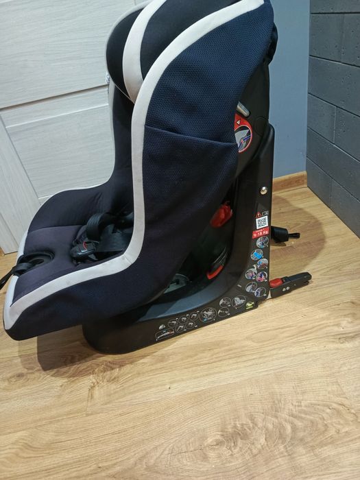 Fotelik samochodowy 9-18 kg