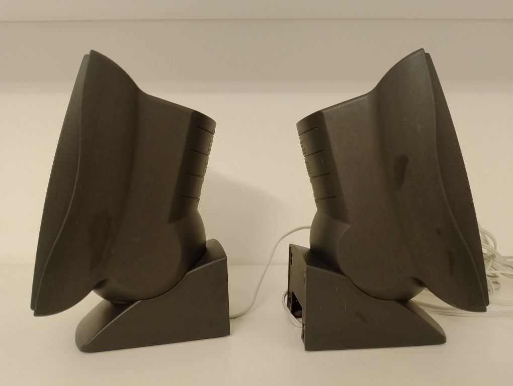 Colunas KEF SP3235