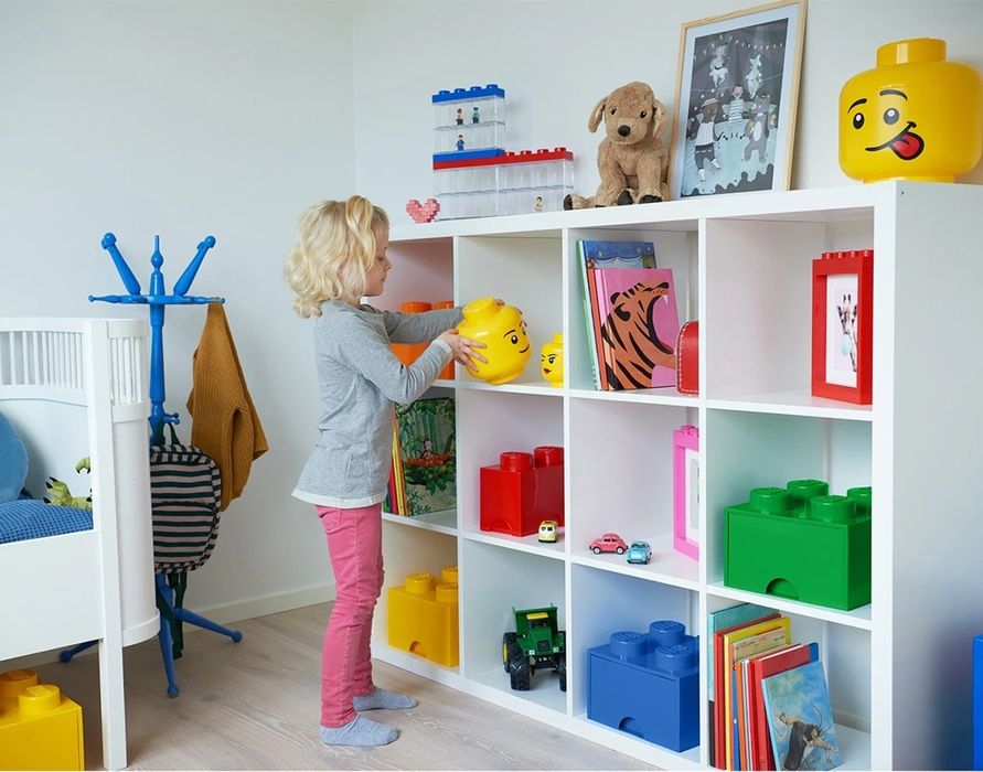 Duży orginalny pojemnik w kształcie głowy LEGO z pokrywą