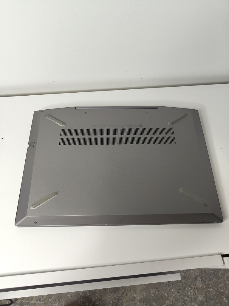 Ігровий ноутбук HP zbook 15v g5 / Quadro P600 4ГБ/i5 8300h/16 ГБ/SSD25