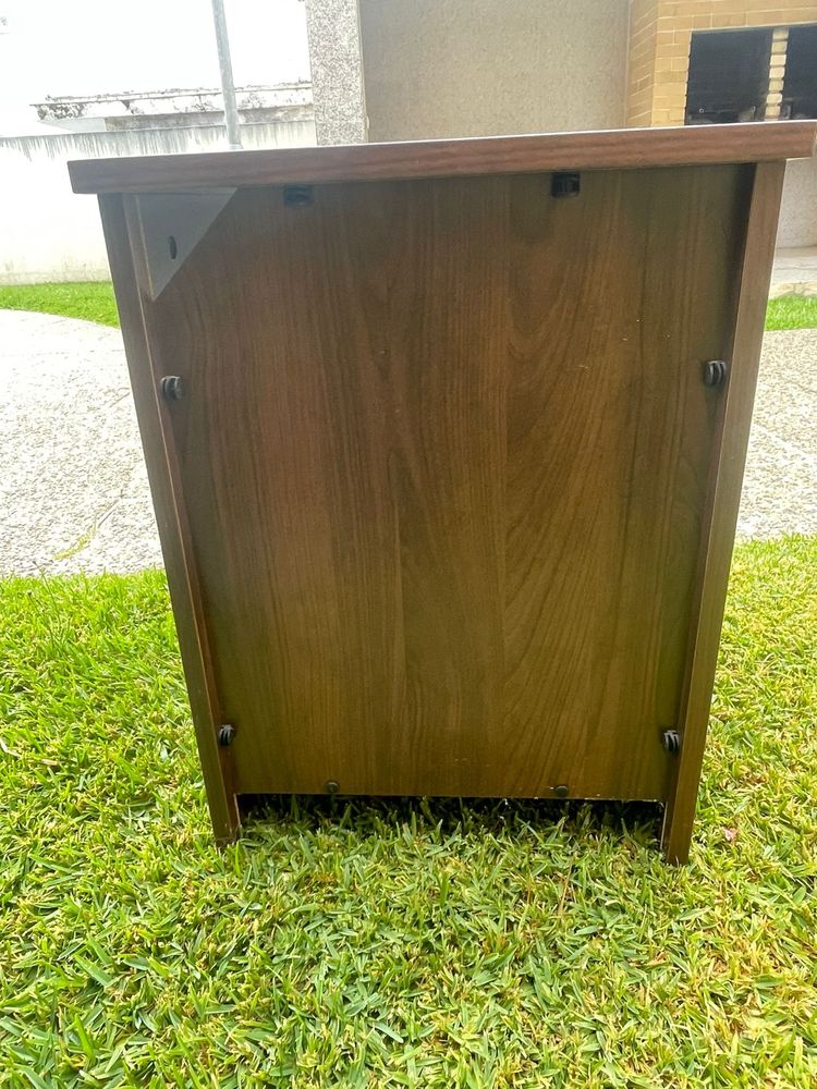 Mesa de cabeceira