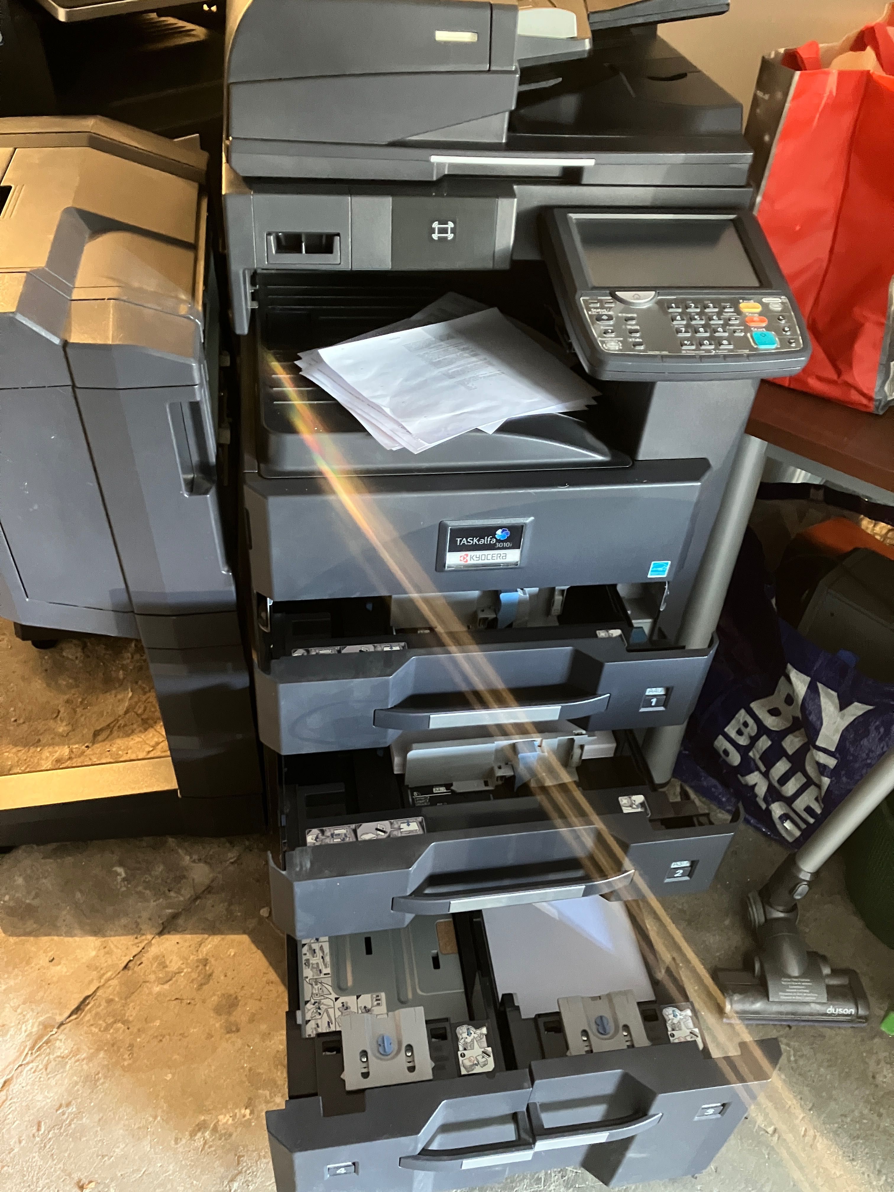 Kopiarka Kyocera TASKalfa 3010i wydruki A3 + finiszer zszywający BDB