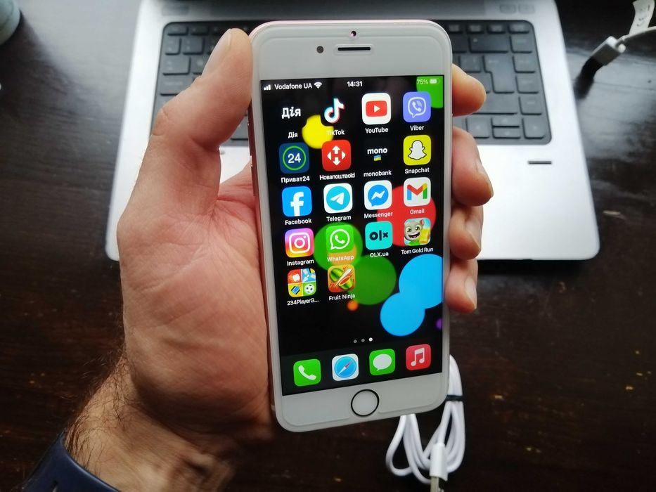 iPhone 6s Rose Gold 16Gb NeverLock Б/В хороший стан сучасні програми