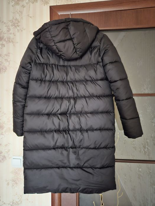 Зимова жіноча куртка