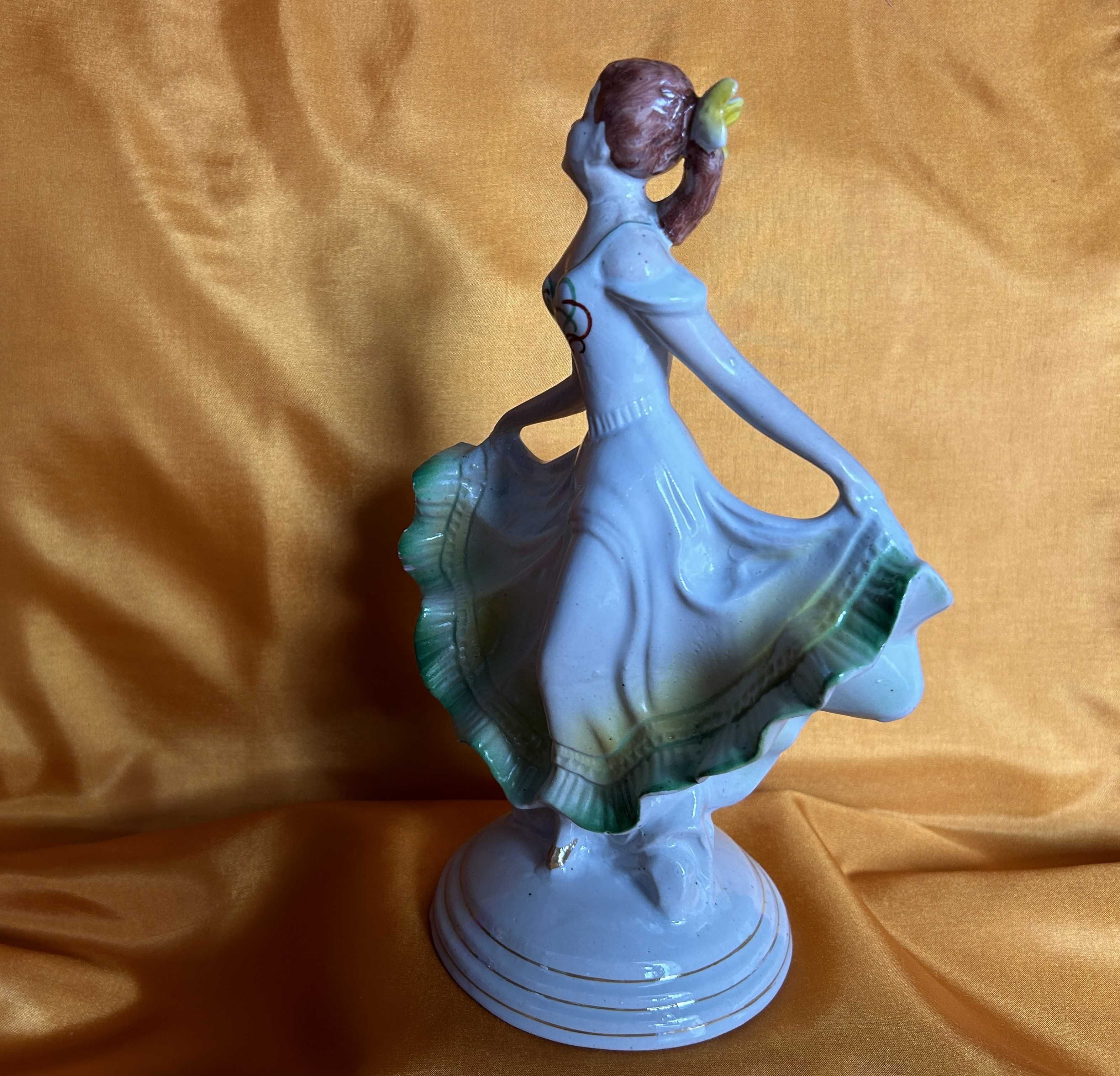 Figurka porcelanowa: Tancerka,Steatyt Zygmunt Buksowicz, ok. 1960 r