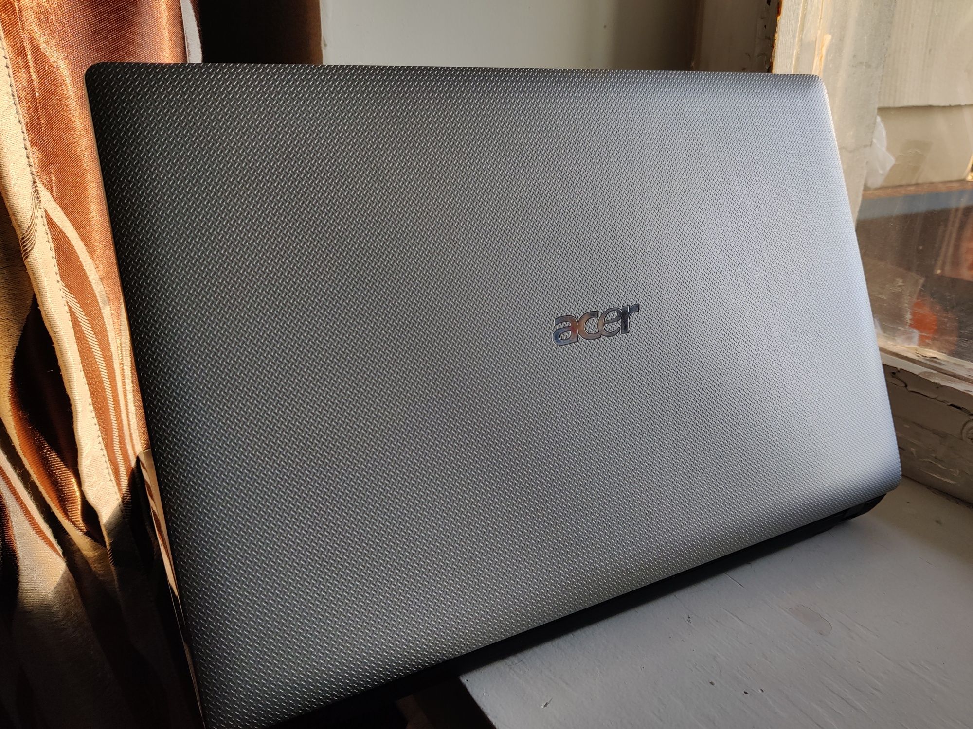 Ноутбук 15,6" Acer Aspire 5741 Intel Core i3 4/500Гб