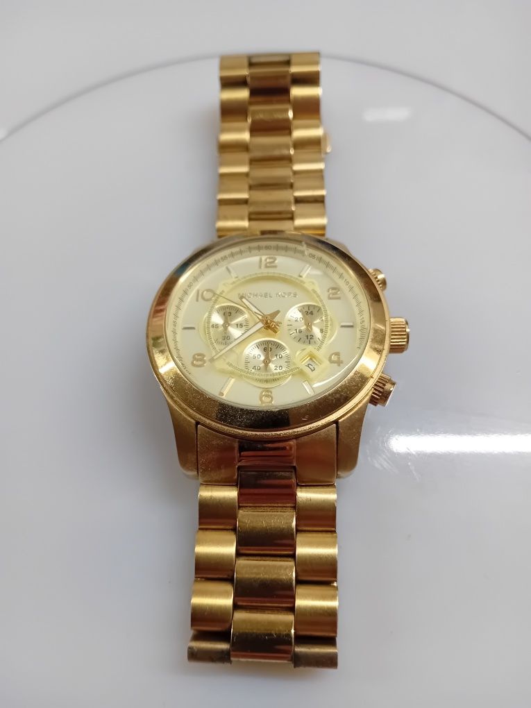 Zegarek Michael Kors złoty elegancki widowiskowy klasyk