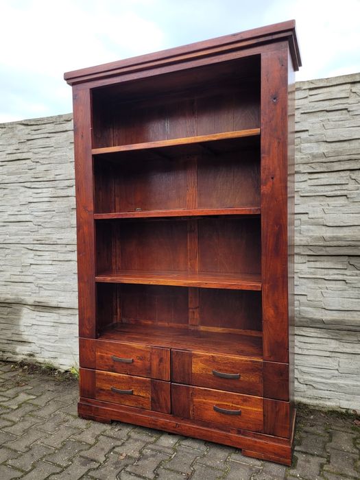 Elegancki  regał z szufladami. Akacja.