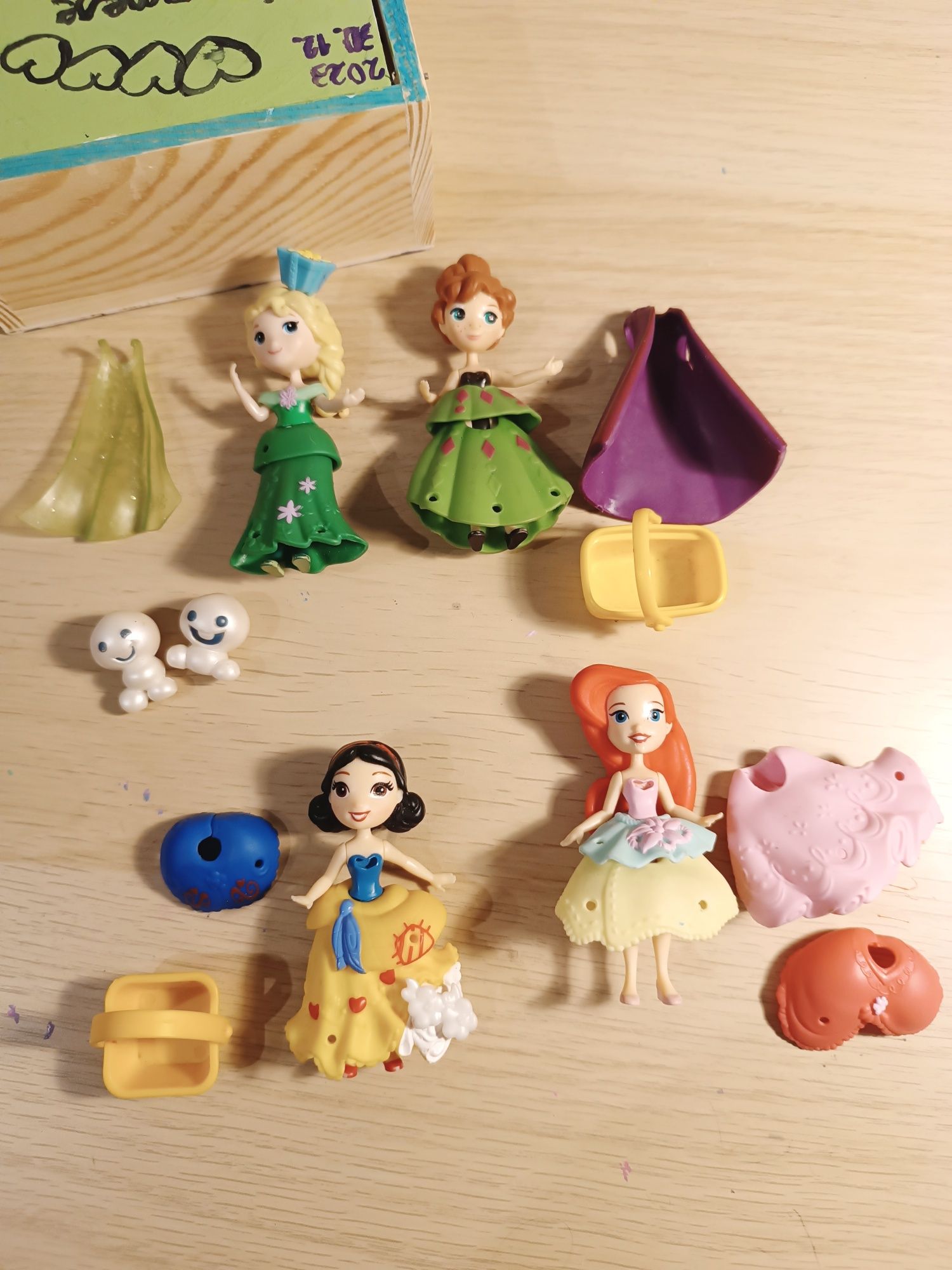 Hasbro Disney princess Elsa Anna Śnieżka Arielka małe laleczki kraina