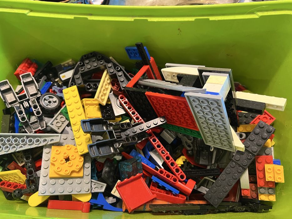 Купа деталей оригінального Lego,майже 2 кг