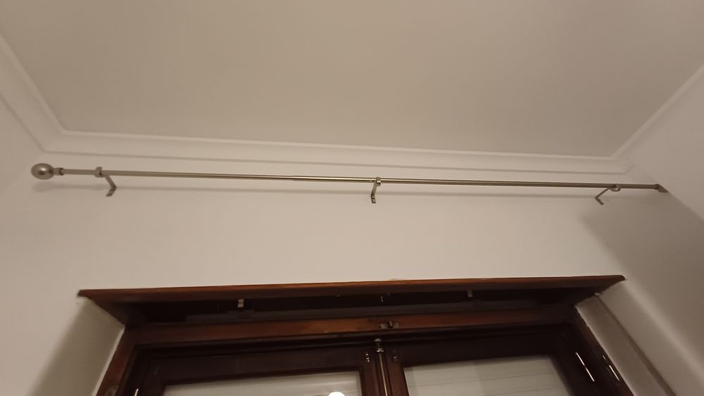 Varão para cortinados