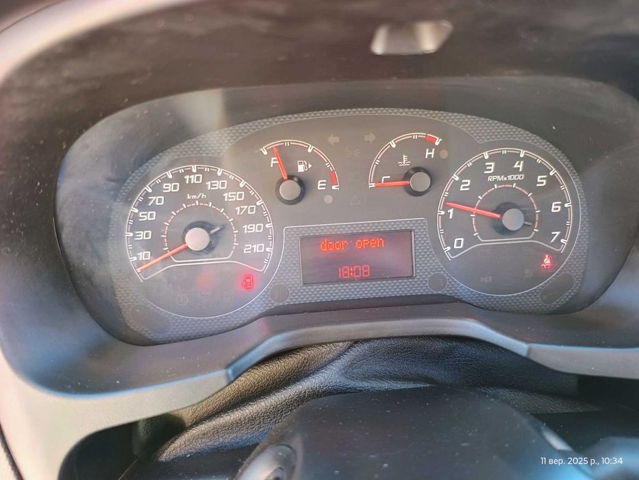 Fiat Qubo 2019, I покоління (FL) • 1.4 (77 к.с) • Base