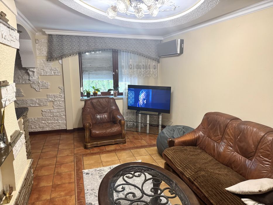 Оренда Довготривала , 3 квмнатна квартира, 2 поверх, цегла, Росвигово