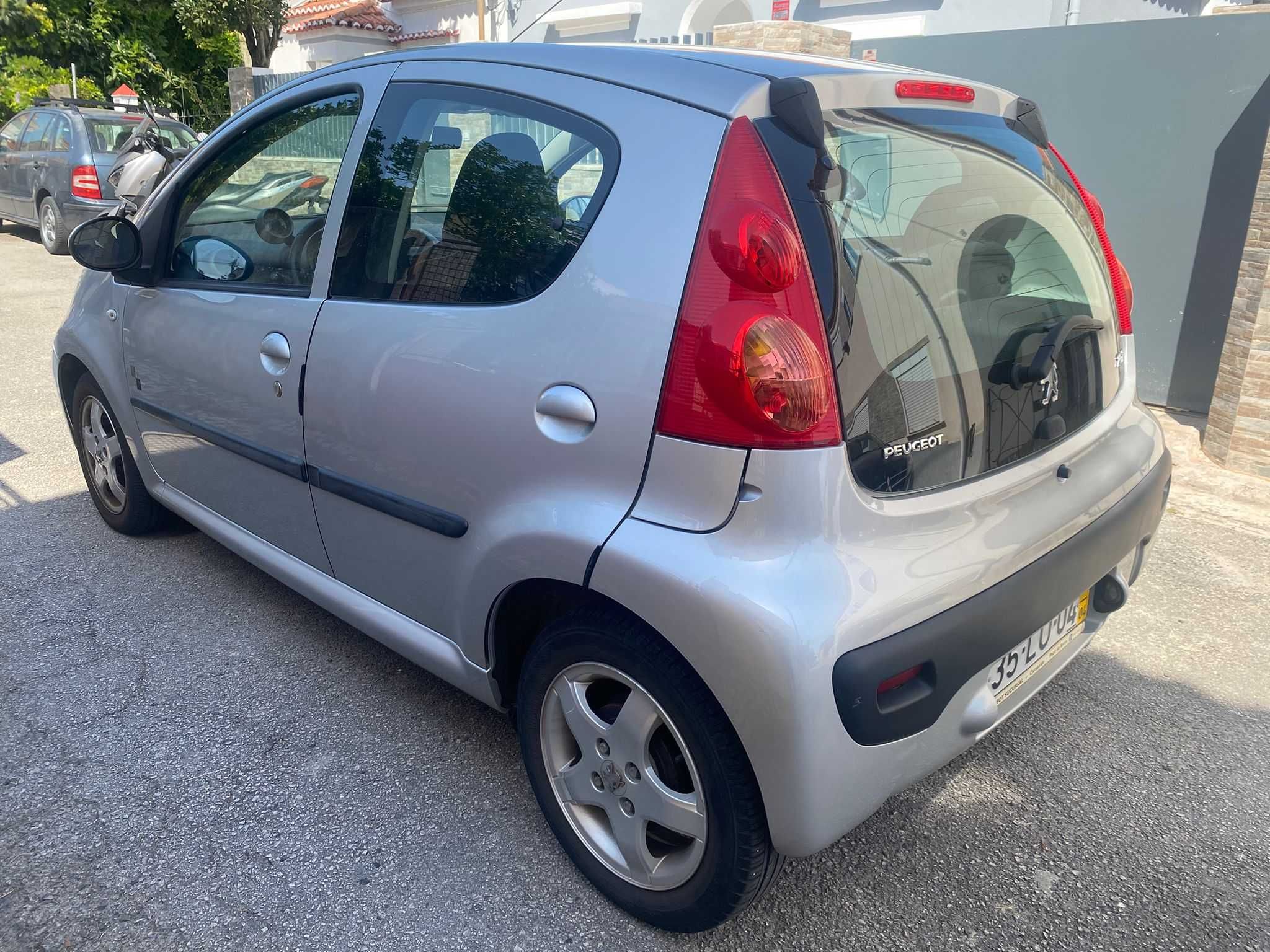 Peugeot 107 Black&Silver 2011 46mil km