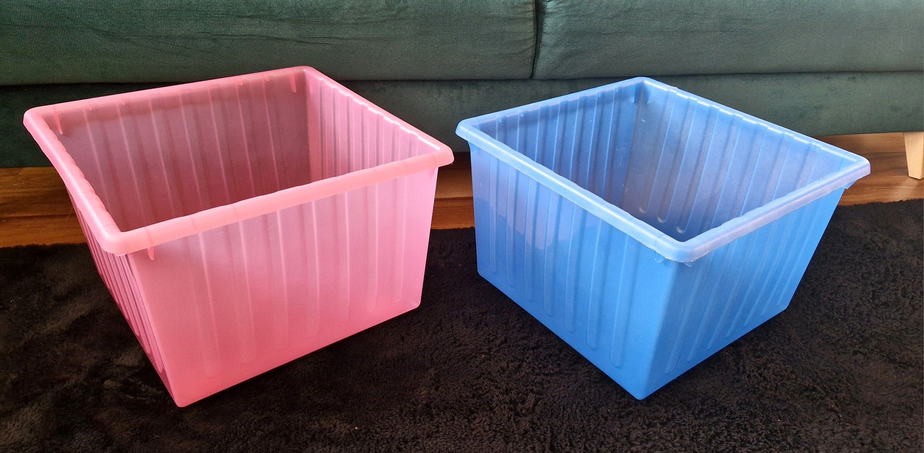 Pudła na ķółkach ikea vessla