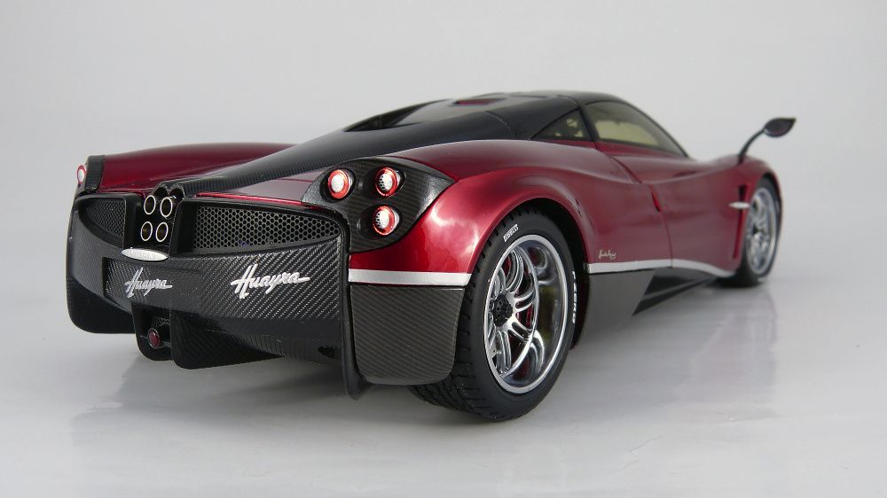 1:18 Huayra Pagani Logo naklejka Gt Autos AUTOart