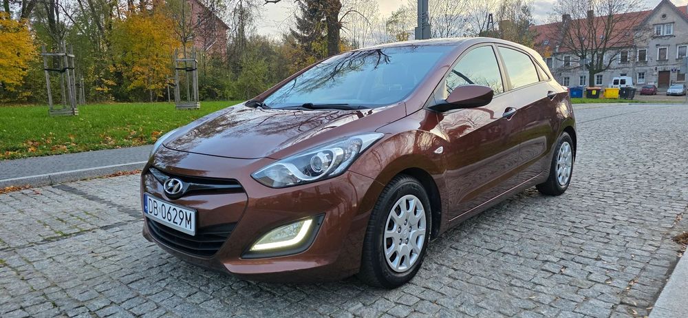 Hyundai I30 *1.4 Benzyna*Ledy*Klimatyzacja*Udokumentowany Przebieg