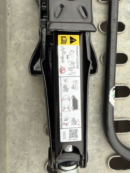 Домкрат Ford Transit